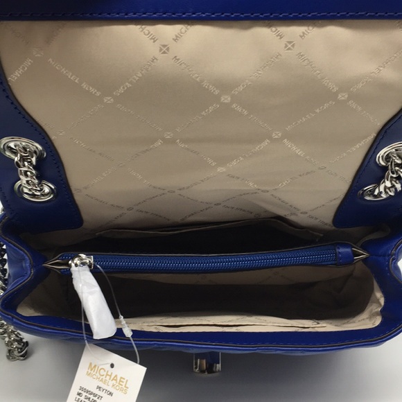 MICHAEL KORS Flap Peyton MD Quilted Shldr Cobalt - Picture 5 of 8